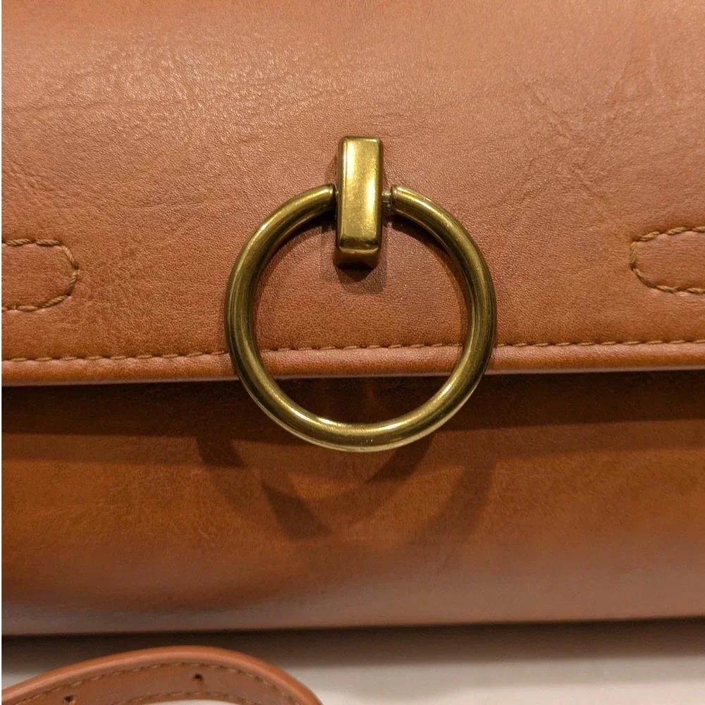 Universal Thread Barrel Crossbody Bag Women OS Brown Faux Leather Ring Closure‎
